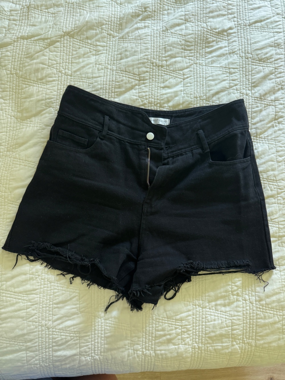 vestique Black High-Waist Frayed Denim Shorts